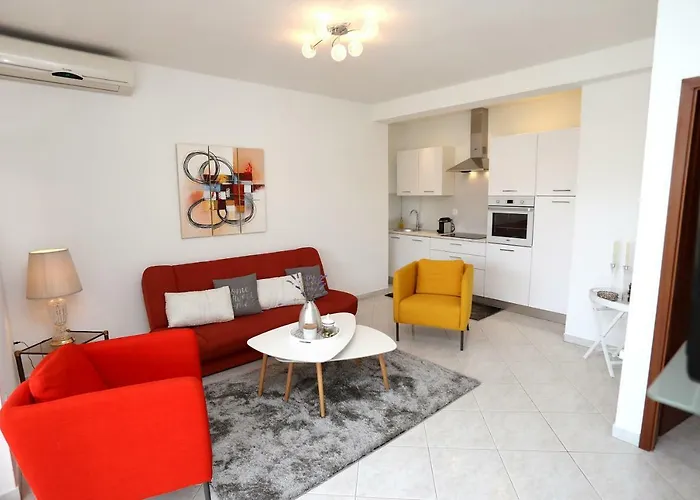 Katarina Apartment *