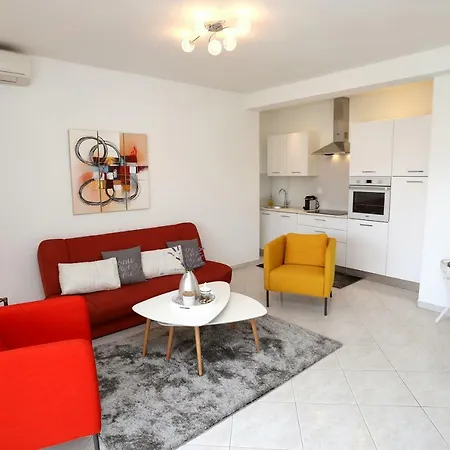 Katarina Apartment *